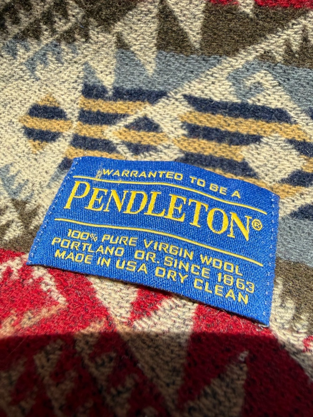 Pendleton 100% Virgin Wool Southwestern Blanket Scarf Wrap — Made in USA - Picture 4 of 4